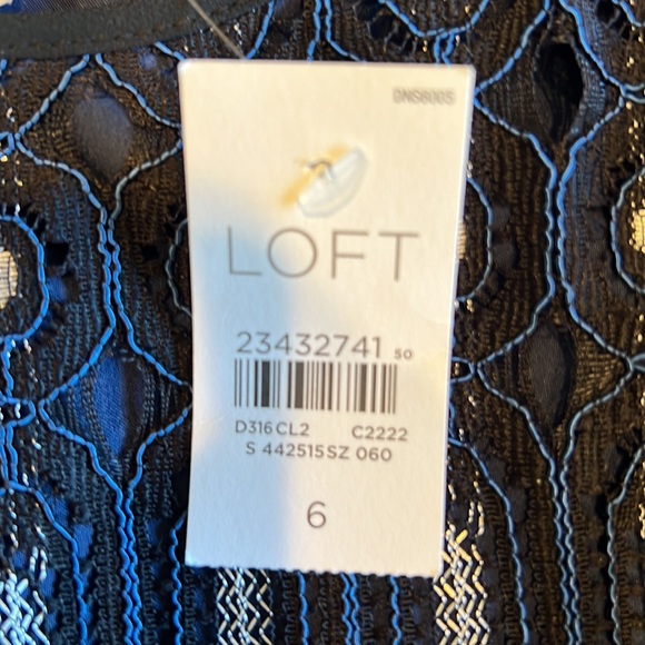 LOFT Metallic Geometric Shift Dress - Picture 8 of 8